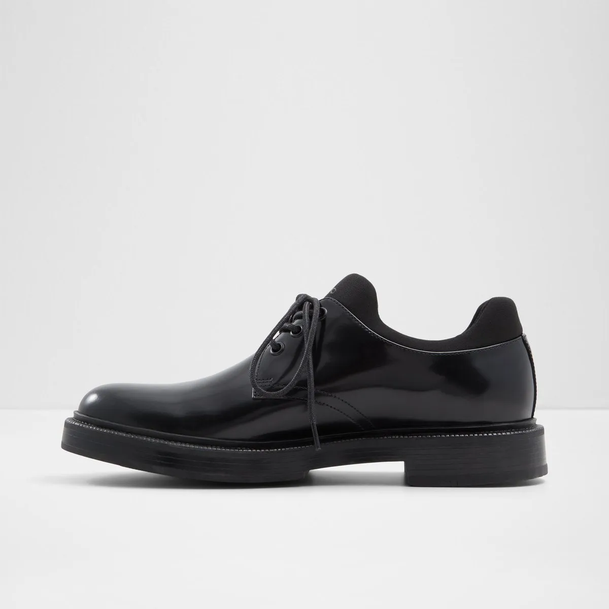 Barlow Lace-Up Shoes