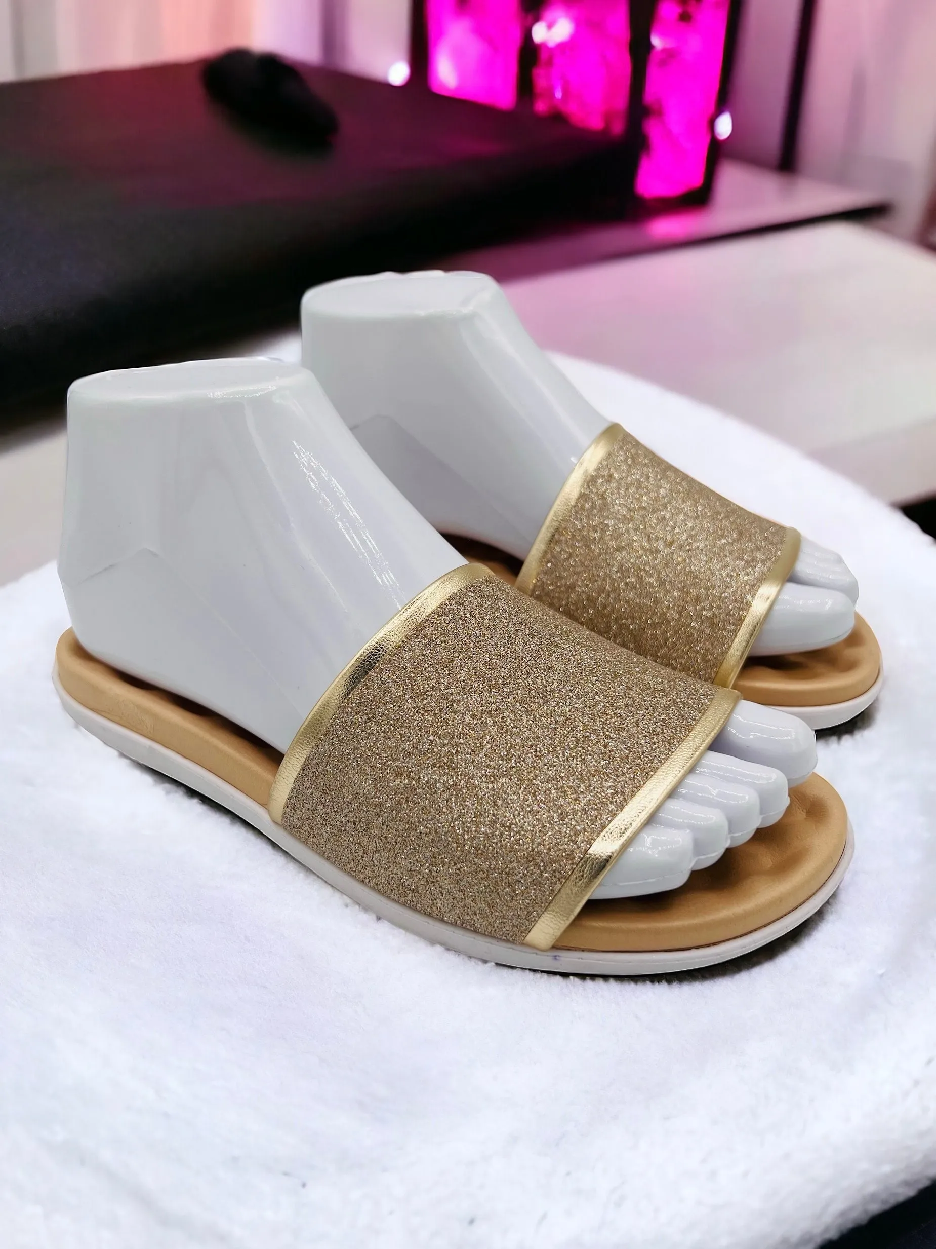 Beira Rio Ladies Comfort Shiny-Strap Slides