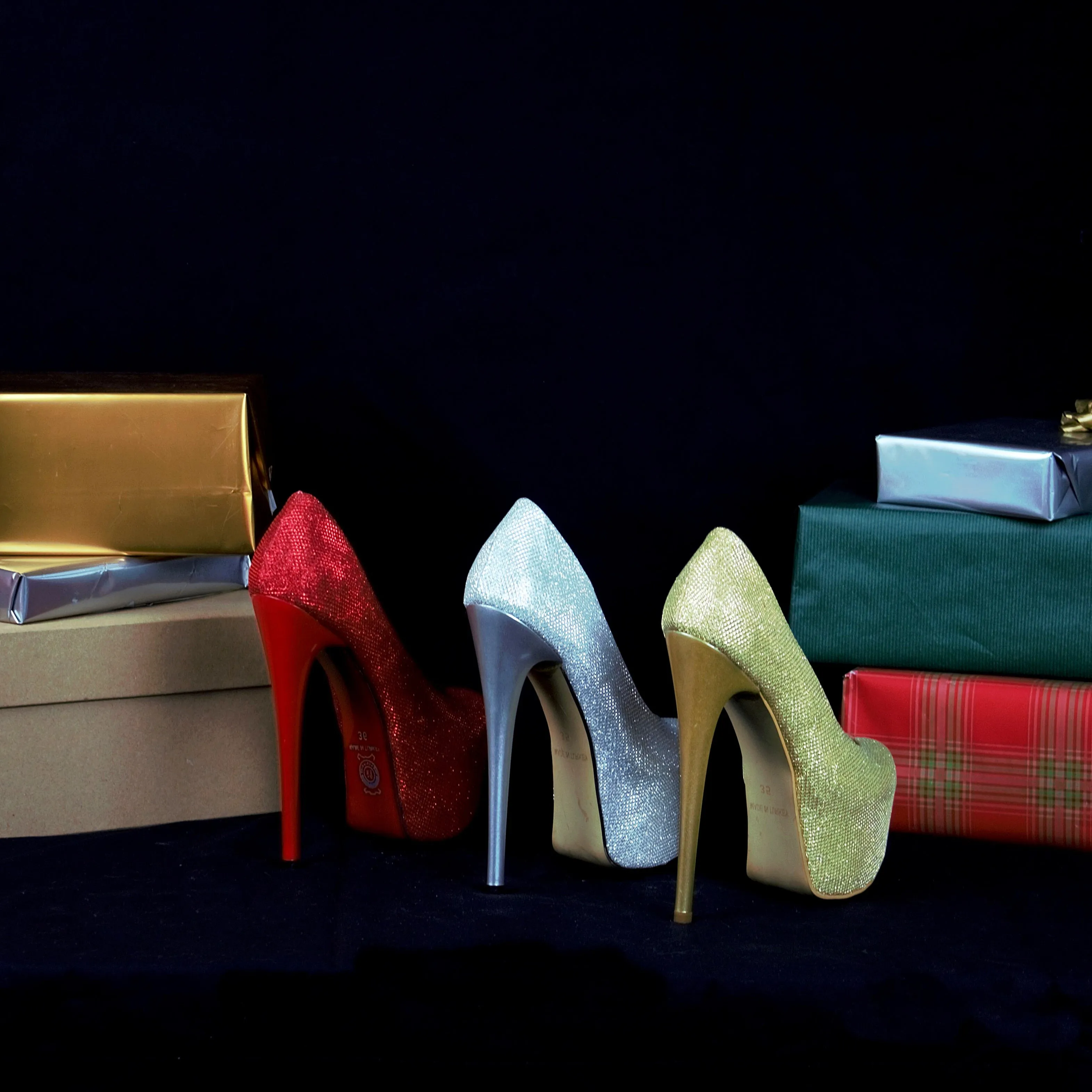 Sparkling High Heel Pumps